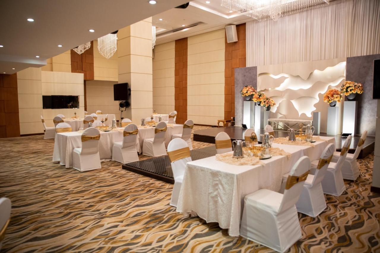 Al Hyatt Jeddah Continental Hotel Exteriör bild