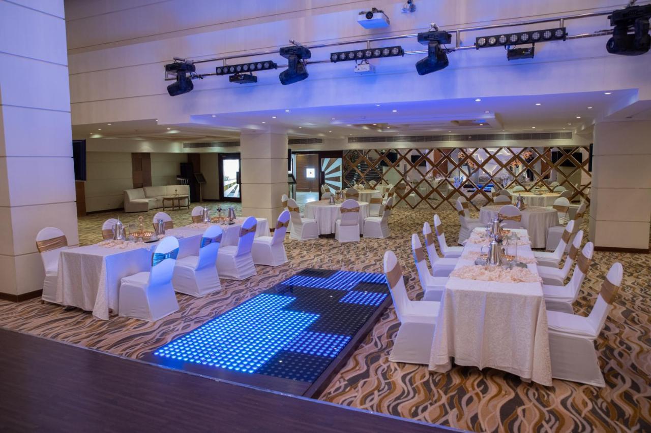 Al Hyatt Jeddah Continental Hotel Exteriör bild