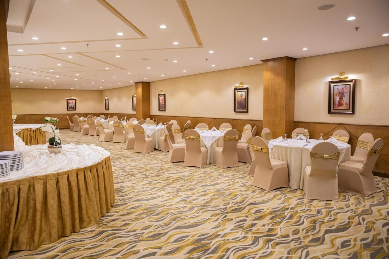 Al Hyatt Jeddah Continental Hotel Exteriör bild